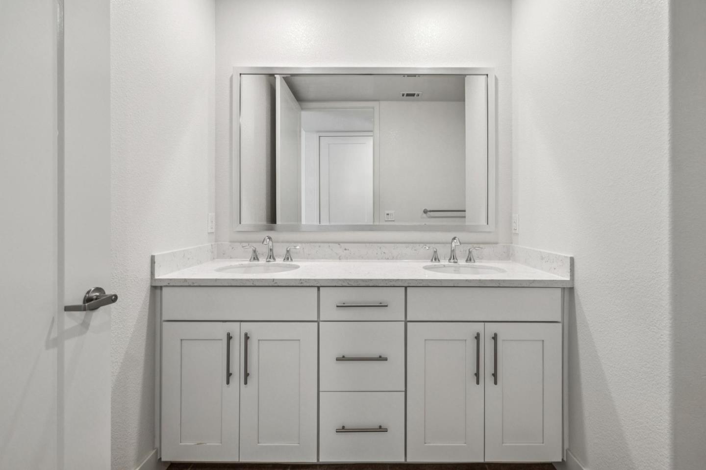 Detail Gallery Image 40 of 71 For 1058 Foster Square Ln #204,  Foster City,  CA 94404 - 2 Beds | 2 Baths