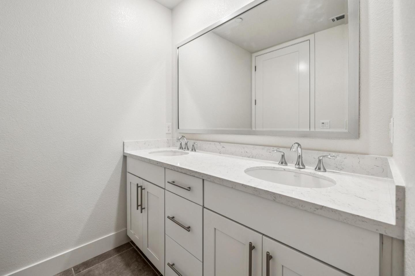 Detail Gallery Image 41 of 71 For 1058 Foster Square Ln #204,  Foster City,  CA 94404 - 2 Beds | 2 Baths