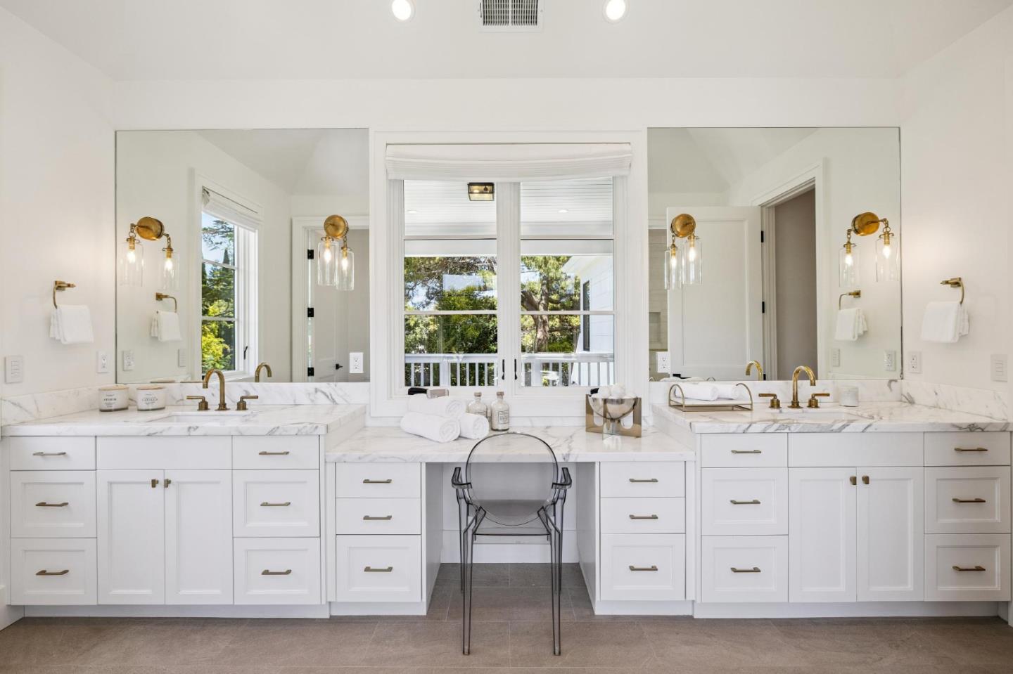 Detail Gallery Image 33 of 92 For 55 Irving Ave, Atherton,  CA 94027 - 8 Beds | 9/2 Baths