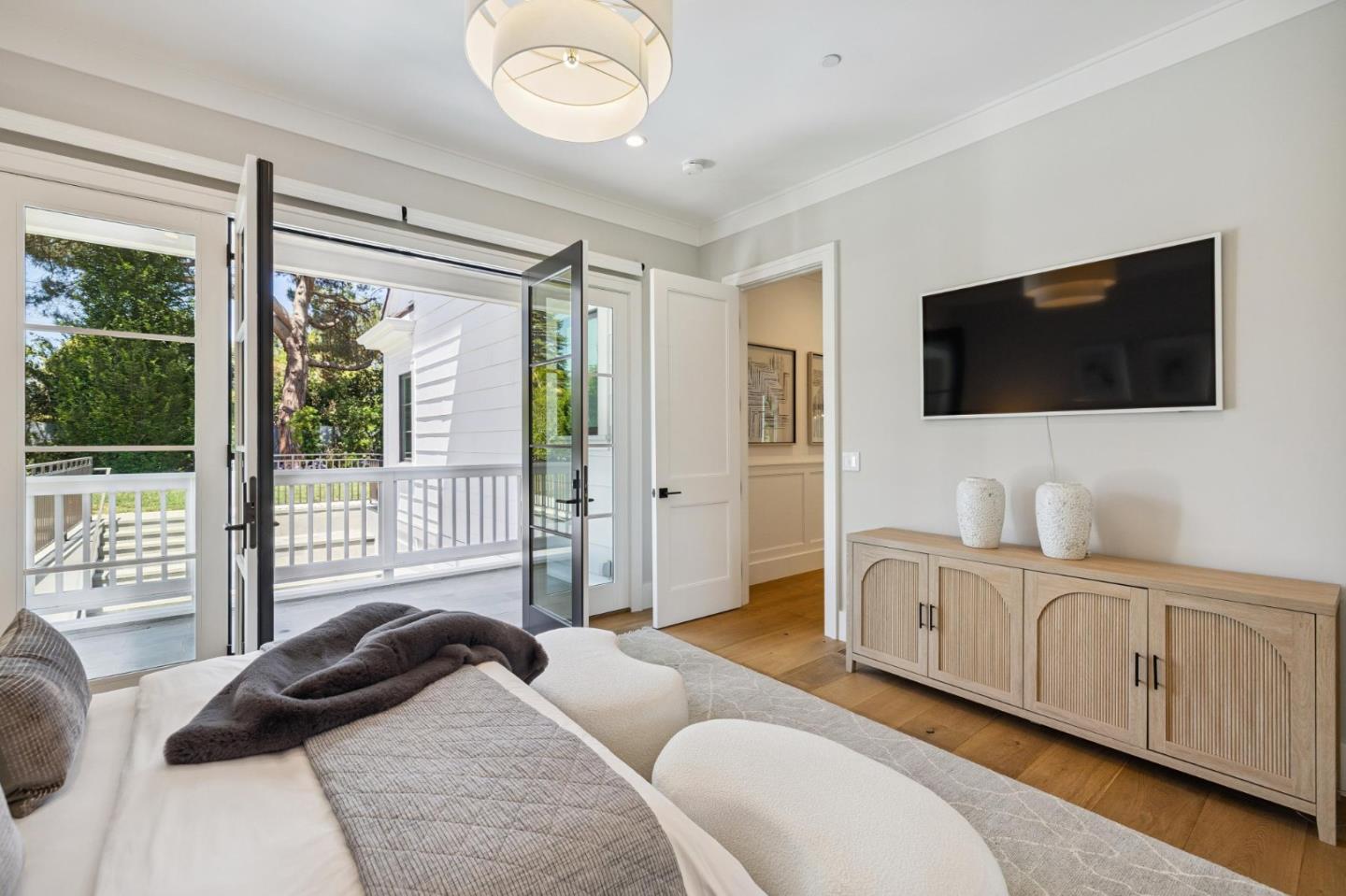 Detail Gallery Image 66 of 92 For 55 Irving Ave, Atherton,  CA 94027 - 8 Beds | 9/2 Baths
