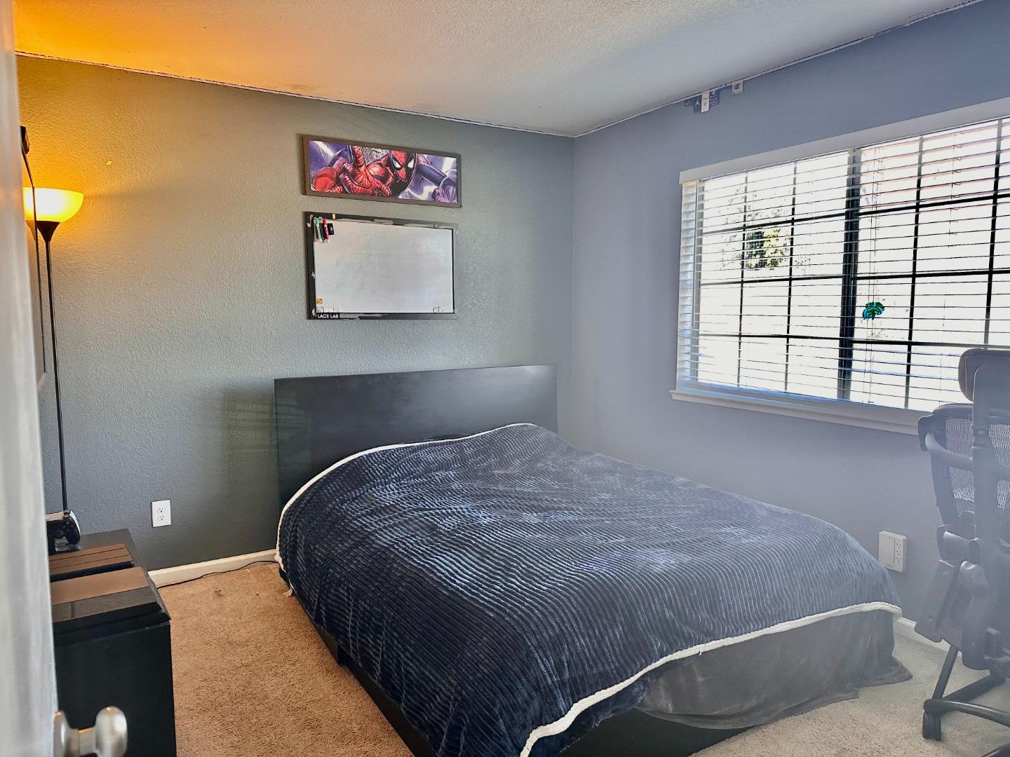 Detail Gallery Image 10 of 17 For 1380 Parkside Dr, Tracy,  CA 95376 - 4 Beds | 2/1 Baths