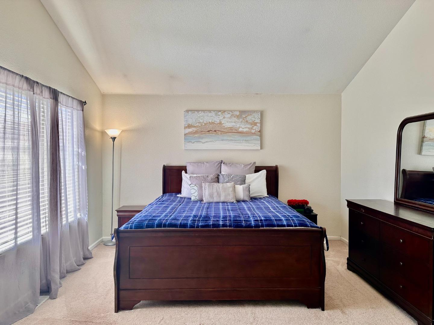 Detail Gallery Image 11 of 17 For 1380 Parkside Dr, Tracy,  CA 95376 - 4 Beds | 2/1 Baths