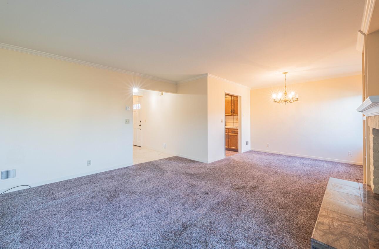 Detail Gallery Image 14 of 40 For 132 Nissen Rd #3,  Salinas,  CA 93901 - 3 Beds | 2 Baths