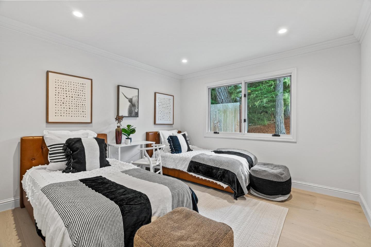 Detail Gallery Image 15 of 37 For 1025 Sombrero Rd, Pebble Beach,  CA 93953 - 4 Beds | 3 Baths