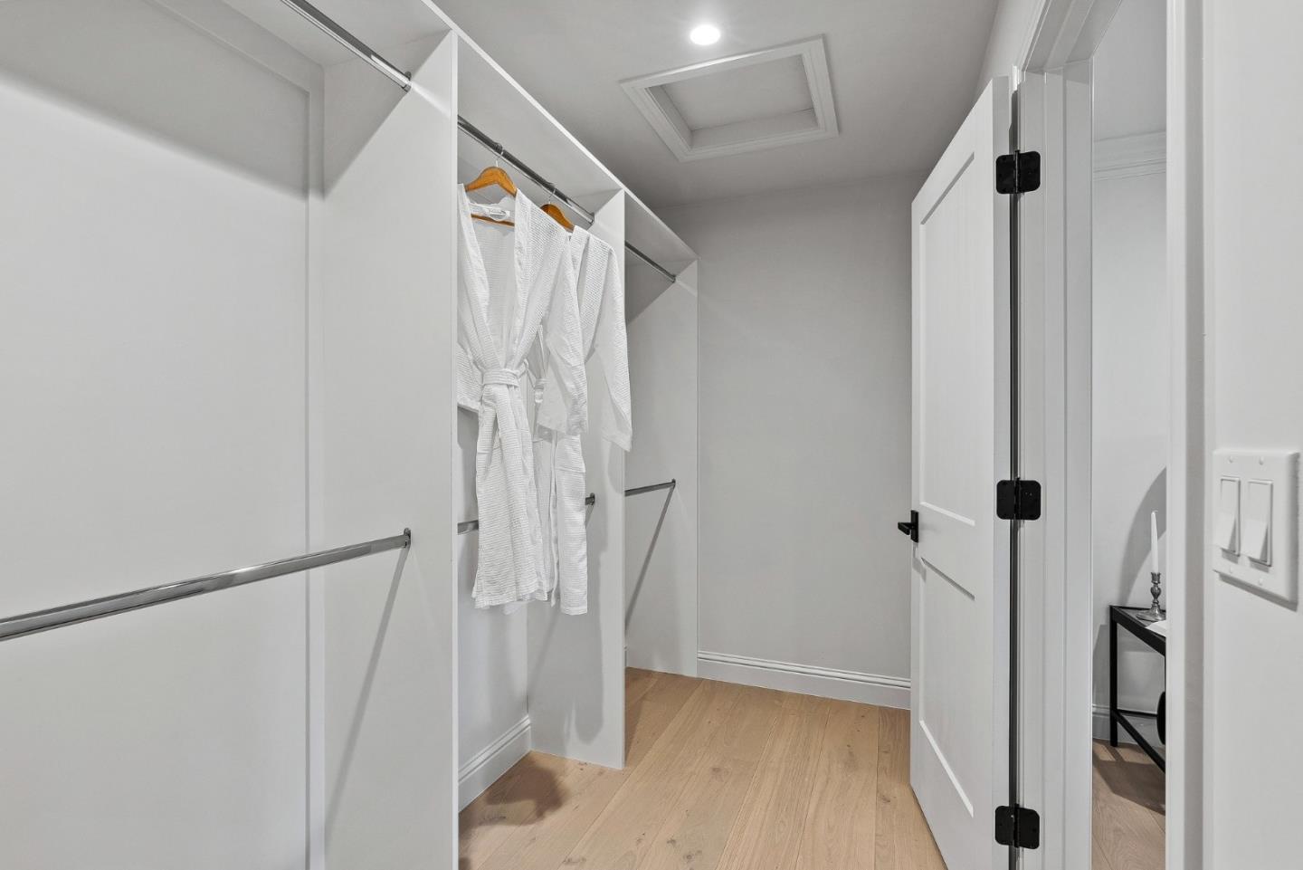 Detail Gallery Image 21 of 37 For 1025 Sombrero Rd, Pebble Beach,  CA 93953 - 4 Beds | 3 Baths