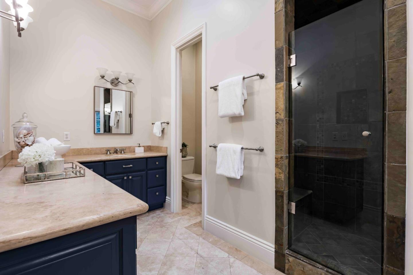 Detail Gallery Image 11 of 33 For 2134 Clayton Dr, Menlo Park,  CA 94025 - 4 Beds | 4 Baths