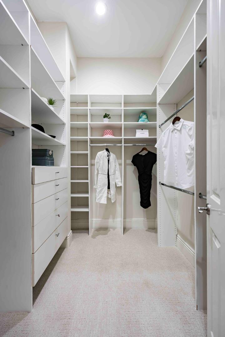 Detail Gallery Image 13 of 33 For 2134 Clayton Dr, Menlo Park,  CA 94025 - 4 Beds | 4 Baths