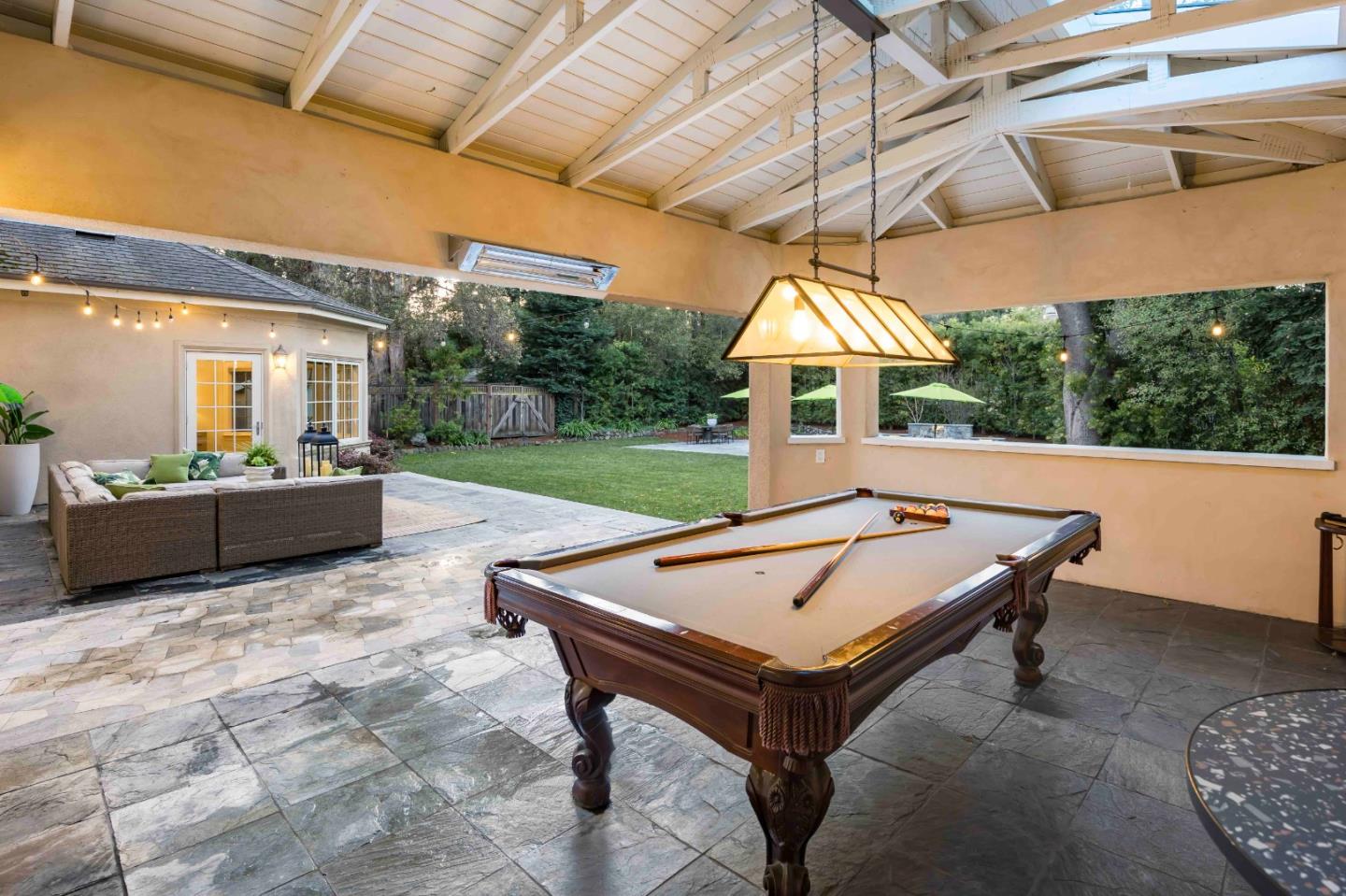 Detail Gallery Image 28 of 33 For 2134 Clayton Dr, Menlo Park,  CA 94025 - 4 Beds | 4 Baths