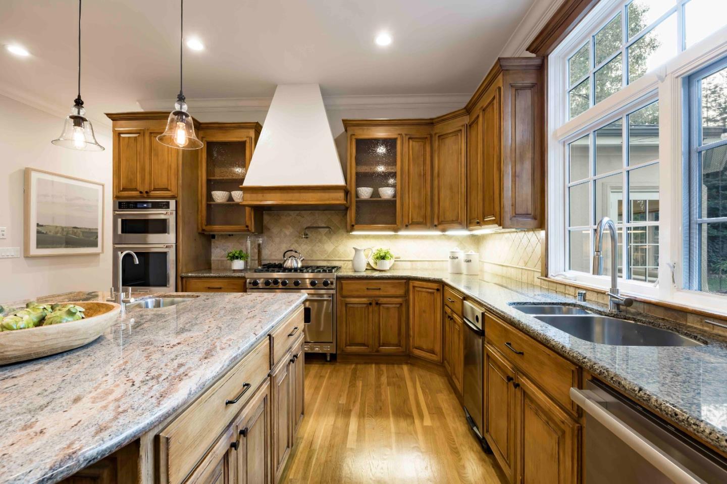 Detail Gallery Image 7 of 33 For 2134 Clayton Dr, Menlo Park,  CA 94025 - 4 Beds | 4 Baths