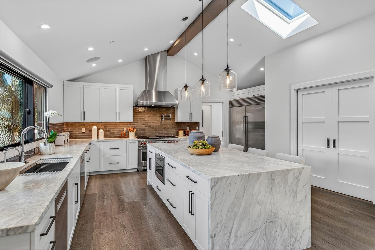 Detail Gallery Image 17 of 57 For 1390 Westridge Dr, Portola Valley,  CA 94028 - 5 Beds | 4/1 Baths