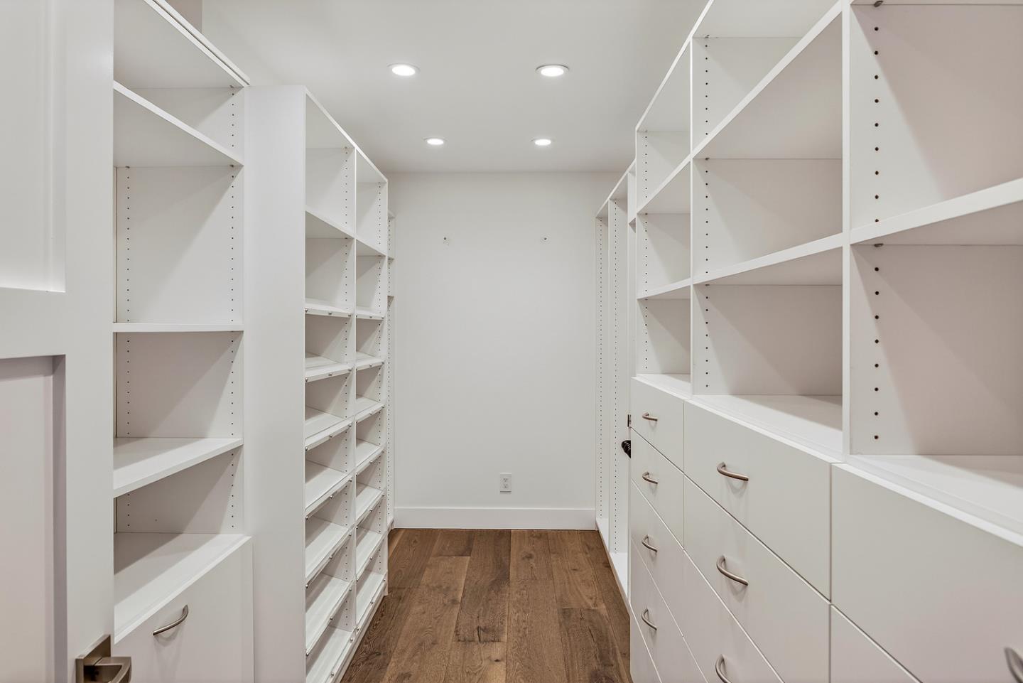 Detail Gallery Image 27 of 57 For 1390 Westridge Dr, Portola Valley,  CA 94028 - 5 Beds | 4/1 Baths