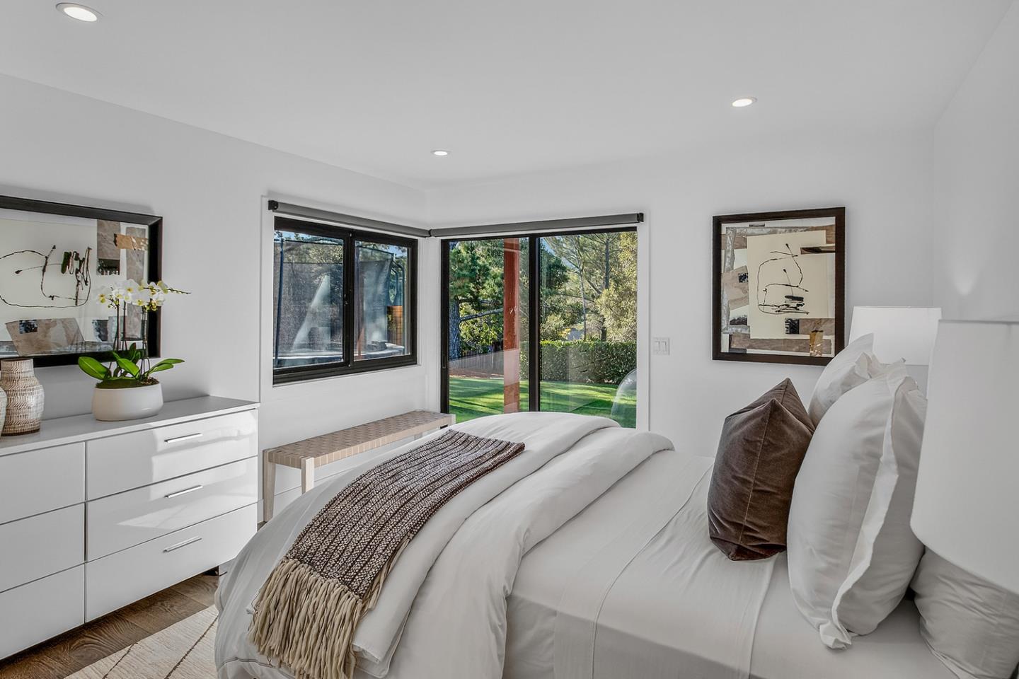 Detail Gallery Image 39 of 57 For 1390 Westridge Dr, Portola Valley,  CA 94028 - 5 Beds | 4/1 Baths