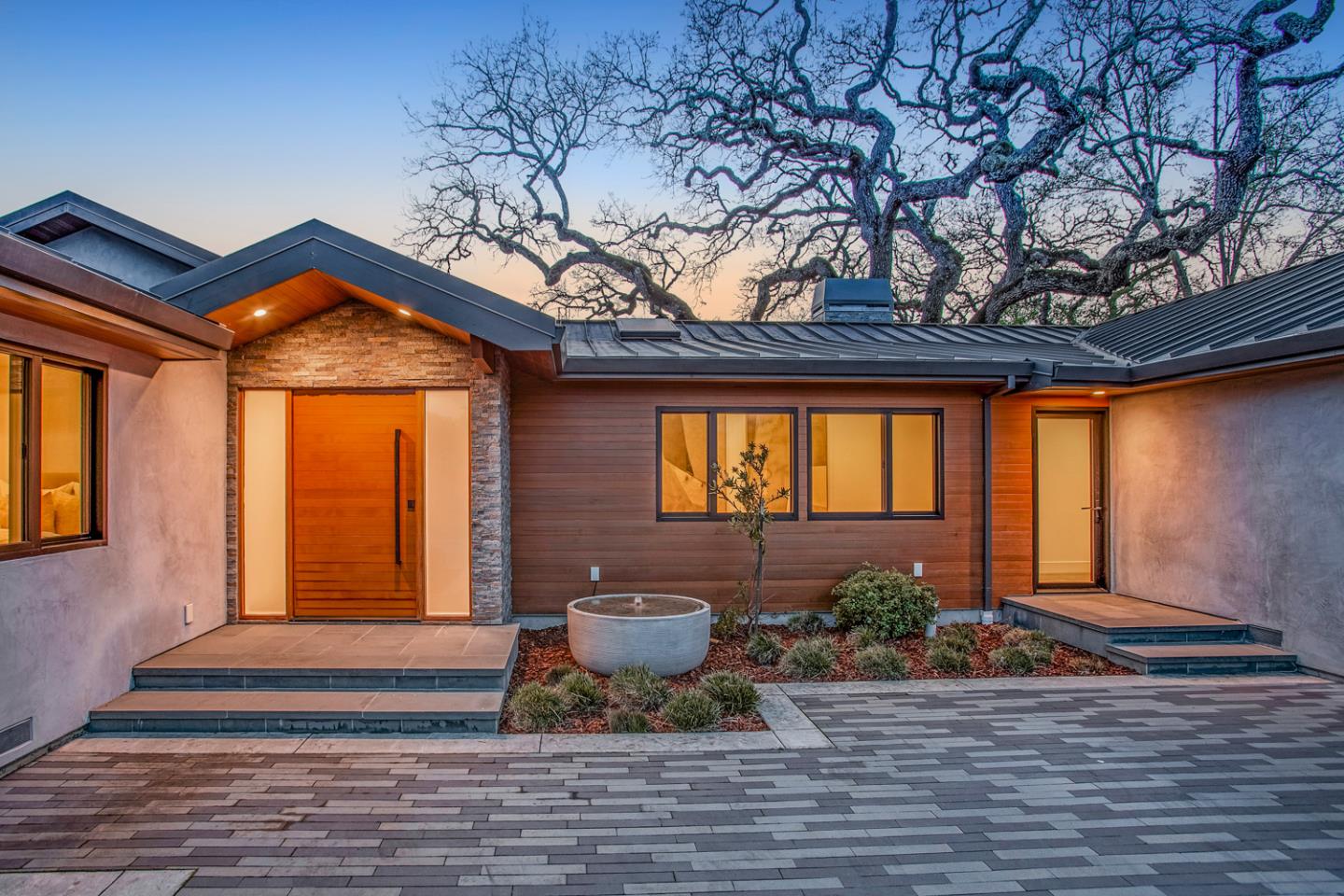 Detail Gallery Image 4 of 57 For 1390 Westridge Dr, Portola Valley,  CA 94028 - 5 Beds | 4/1 Baths