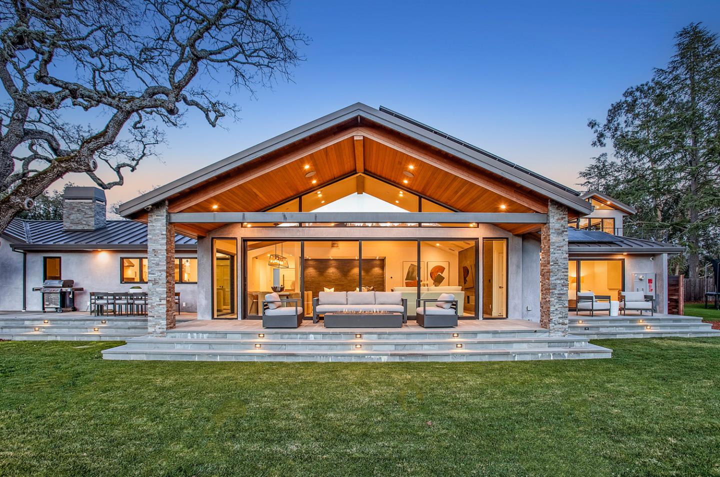 Detail Gallery Image 46 of 57 For 1390 Westridge Dr, Portola Valley,  CA 94028 - 5 Beds | 4/1 Baths