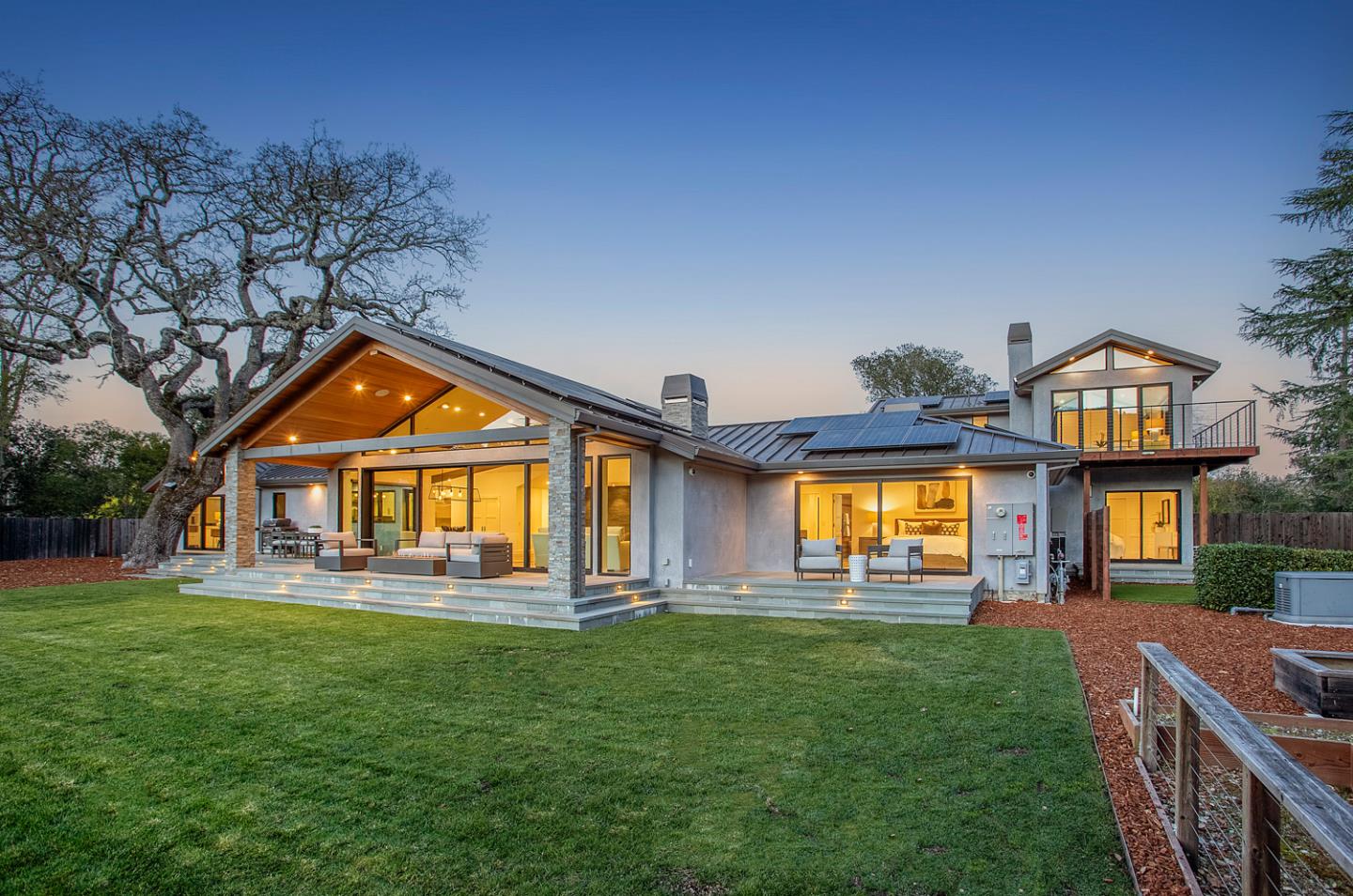 Detail Gallery Image 48 of 57 For 1390 Westridge Dr, Portola Valley,  CA 94028 - 5 Beds | 4/1 Baths