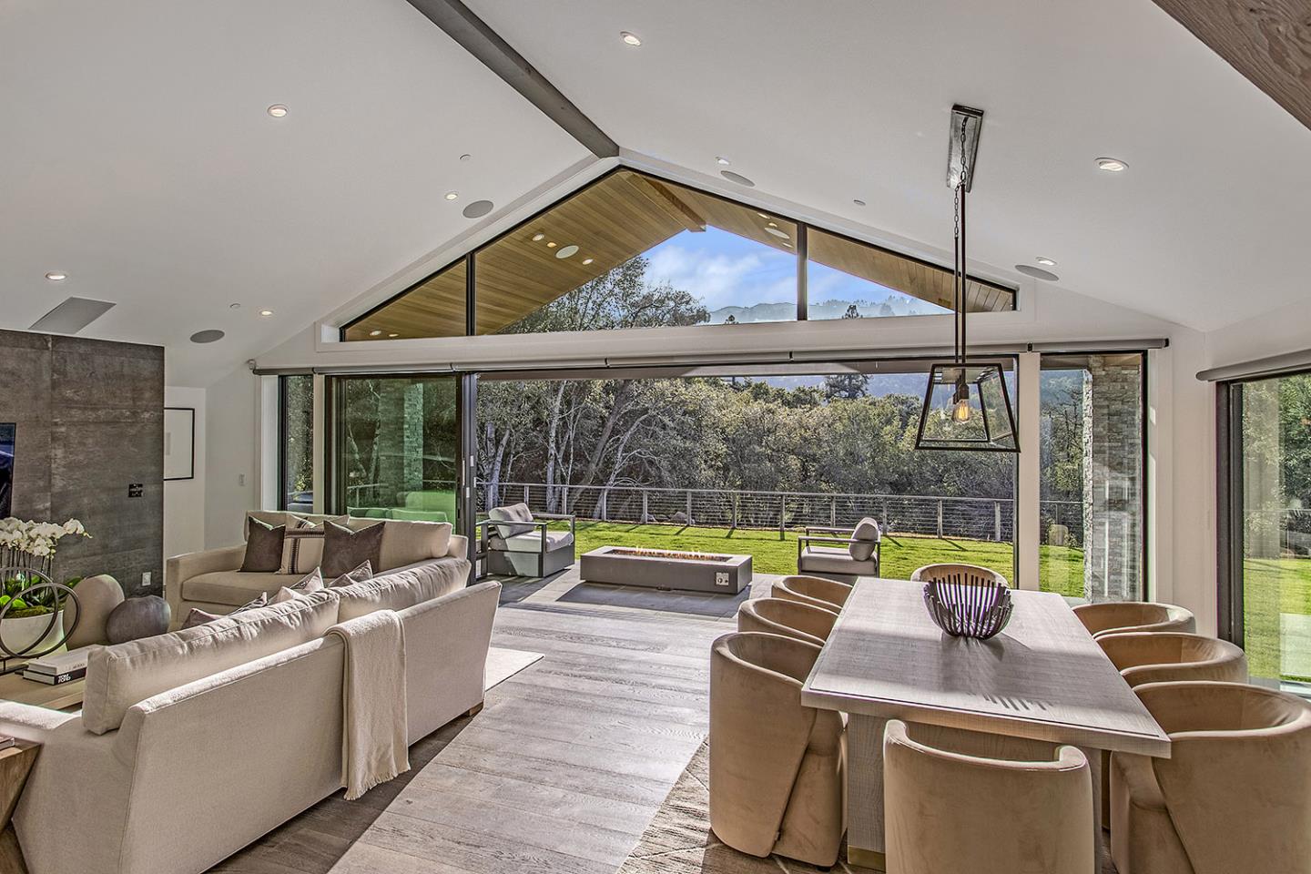 Detail Gallery Image 8 of 57 For 1390 Westridge Dr, Portola Valley,  CA 94028 - 5 Beds | 4/1 Baths