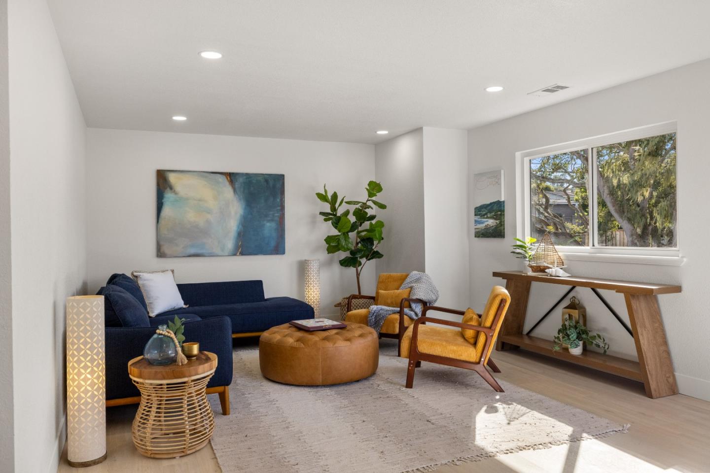 Detail Gallery Image 18 of 25 For 721 Oak St, Monterey,  CA 93940 - 4 Beds | 3 Baths