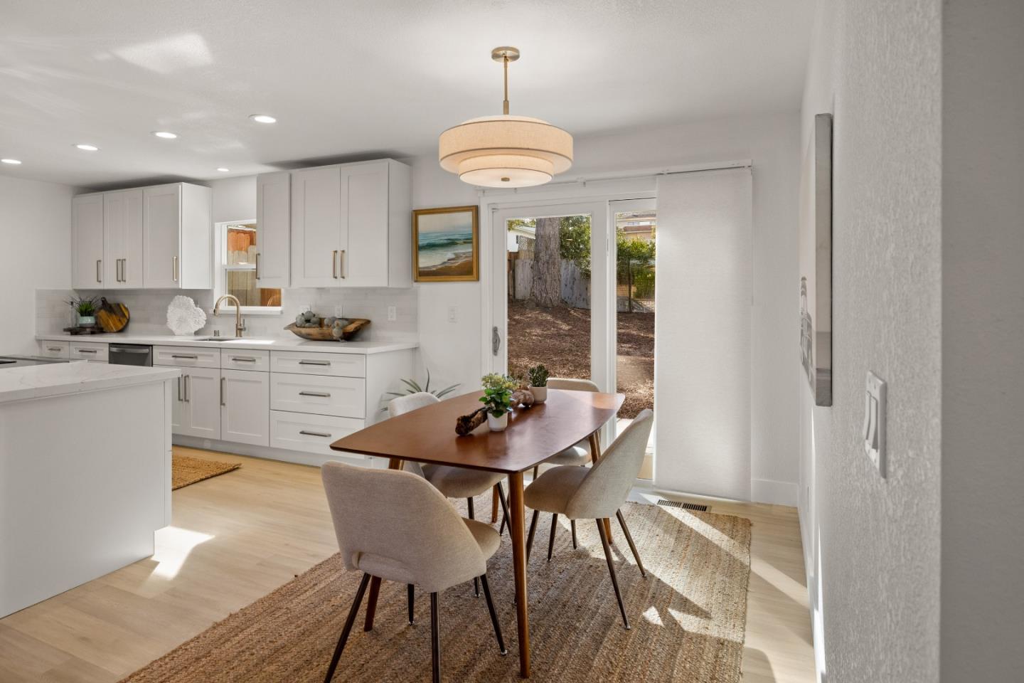 Detail Gallery Image 8 of 25 For 721 Oak St, Monterey,  CA 93940 - 4 Beds | 3 Baths