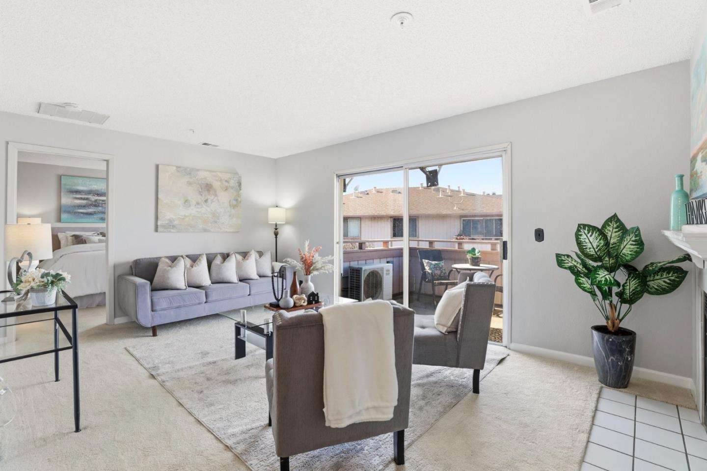 Detail Gallery Image 2 of 19 For 25163 Copa Del Oro Dr #202,  Hayward,  CA 94545 - 1 Beds | 1 Baths