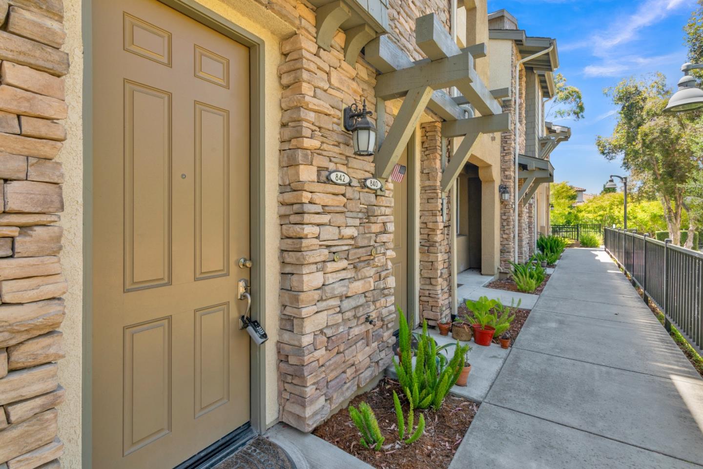 Detail Gallery Image 17 of 27 For 842 Tarragon Ln #1203,  San Luis Obispo,  CA 93401 - 2 Beds | 2/1 Baths