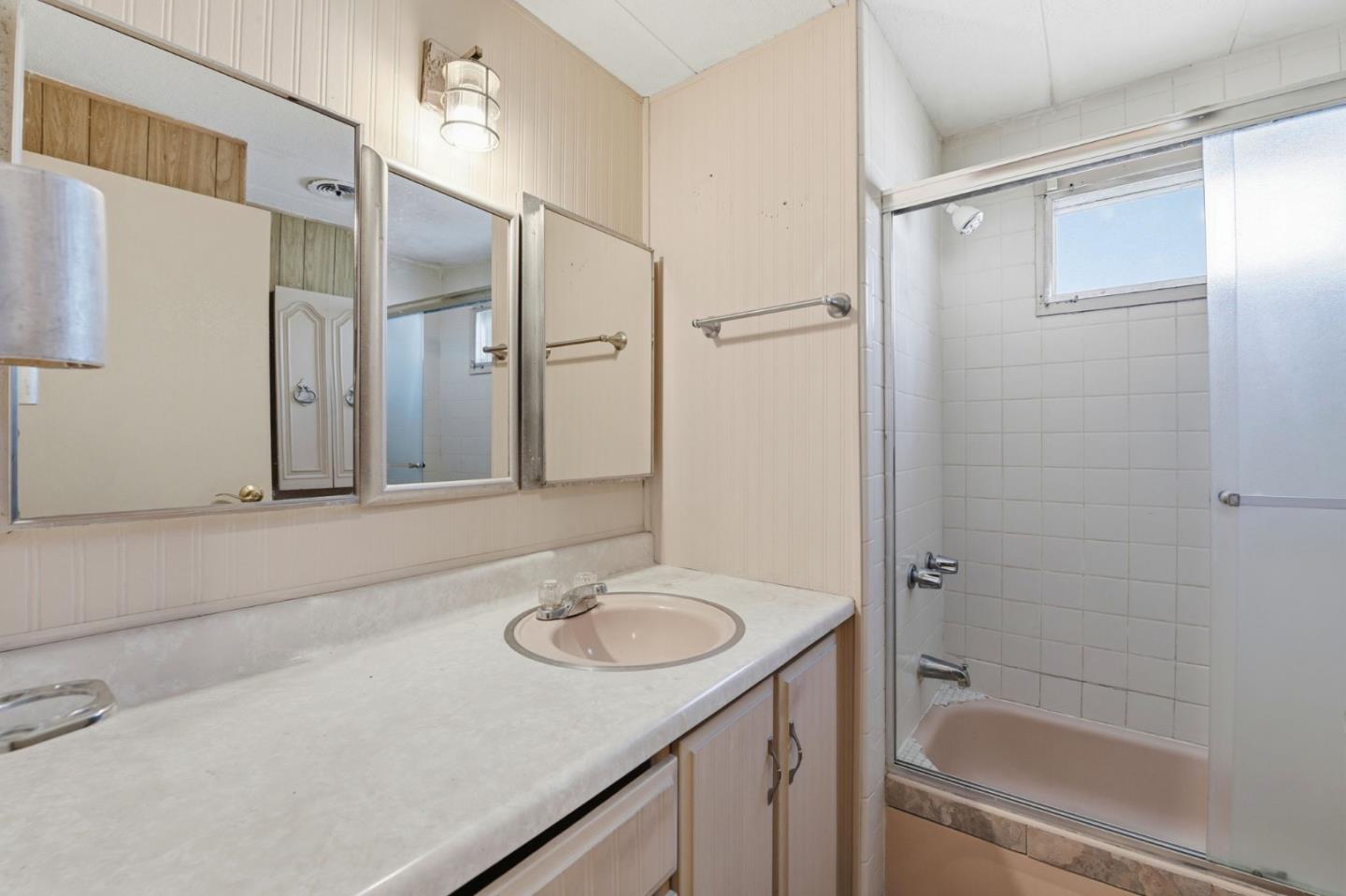 Detail Gallery Image 25 of 39 For 139 Mars Ave #139,  Hayward,  CA 94544 - 2 Beds | 2 Baths
