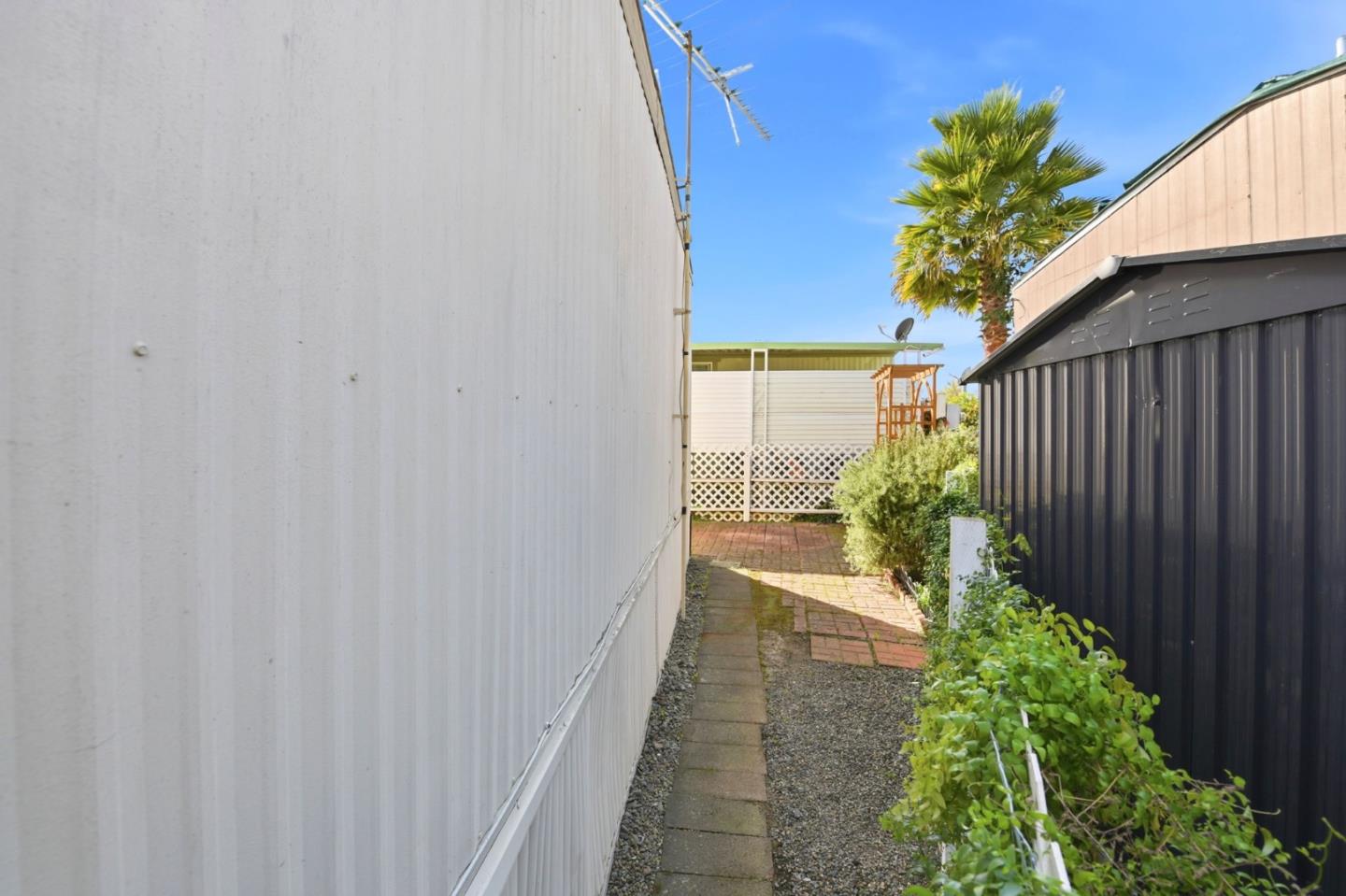 Detail Gallery Image 31 of 39 For 139 Mars Ave #139,  Hayward,  CA 94544 - 2 Beds | 2 Baths
