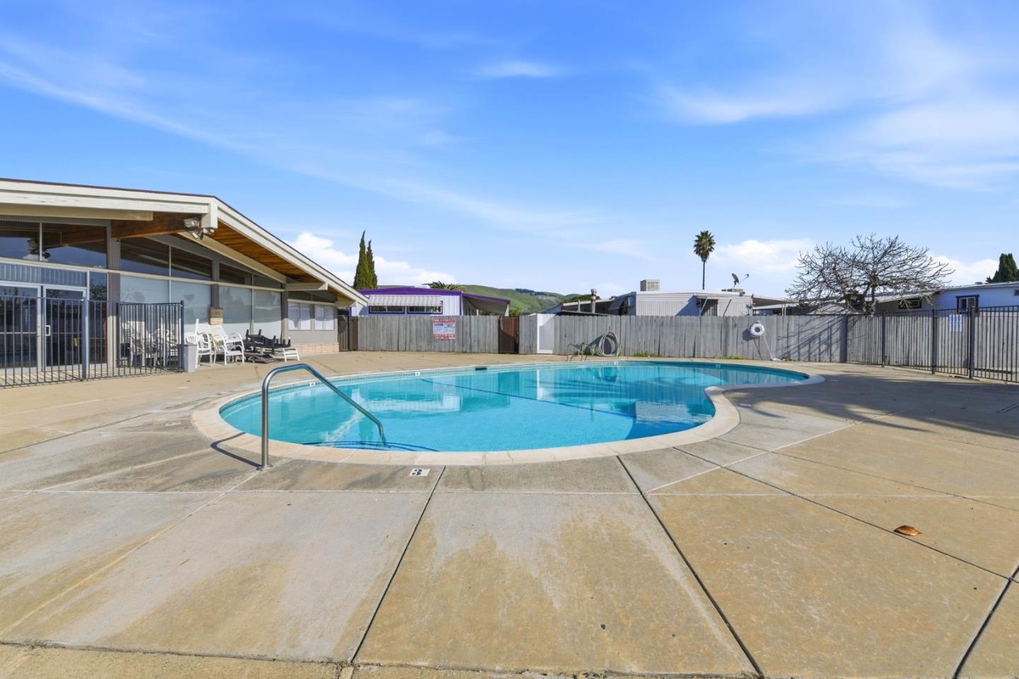 Detail Gallery Image 36 of 39 For 139 Mars Ave #139,  Hayward,  CA 94544 - 2 Beds | 2 Baths