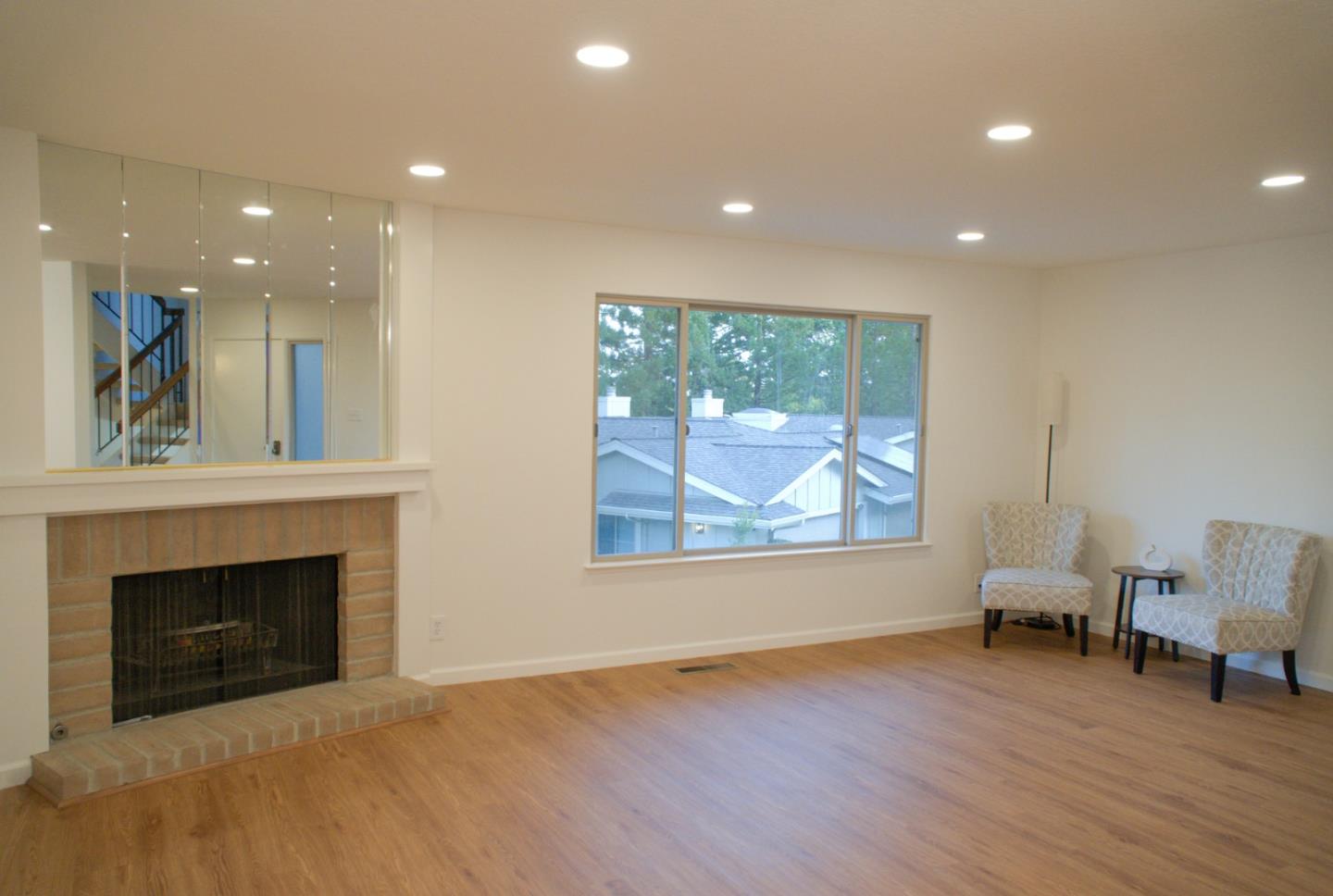 Detail Gallery Image 6 of 24 For 6 Havenridge Ct, San Mateo,  CA 94402 - 3 Beds | 2/1 Baths