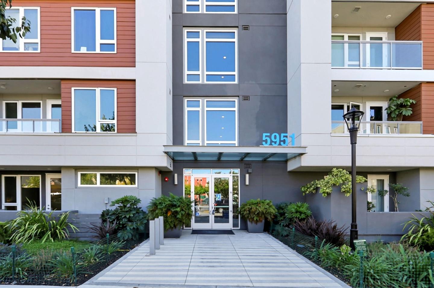 Detail Gallery Image 34 of 42 For 5951 Sunstone Dr #208,  San Jose,  CA 95123 - 2 Beds | 2 Baths