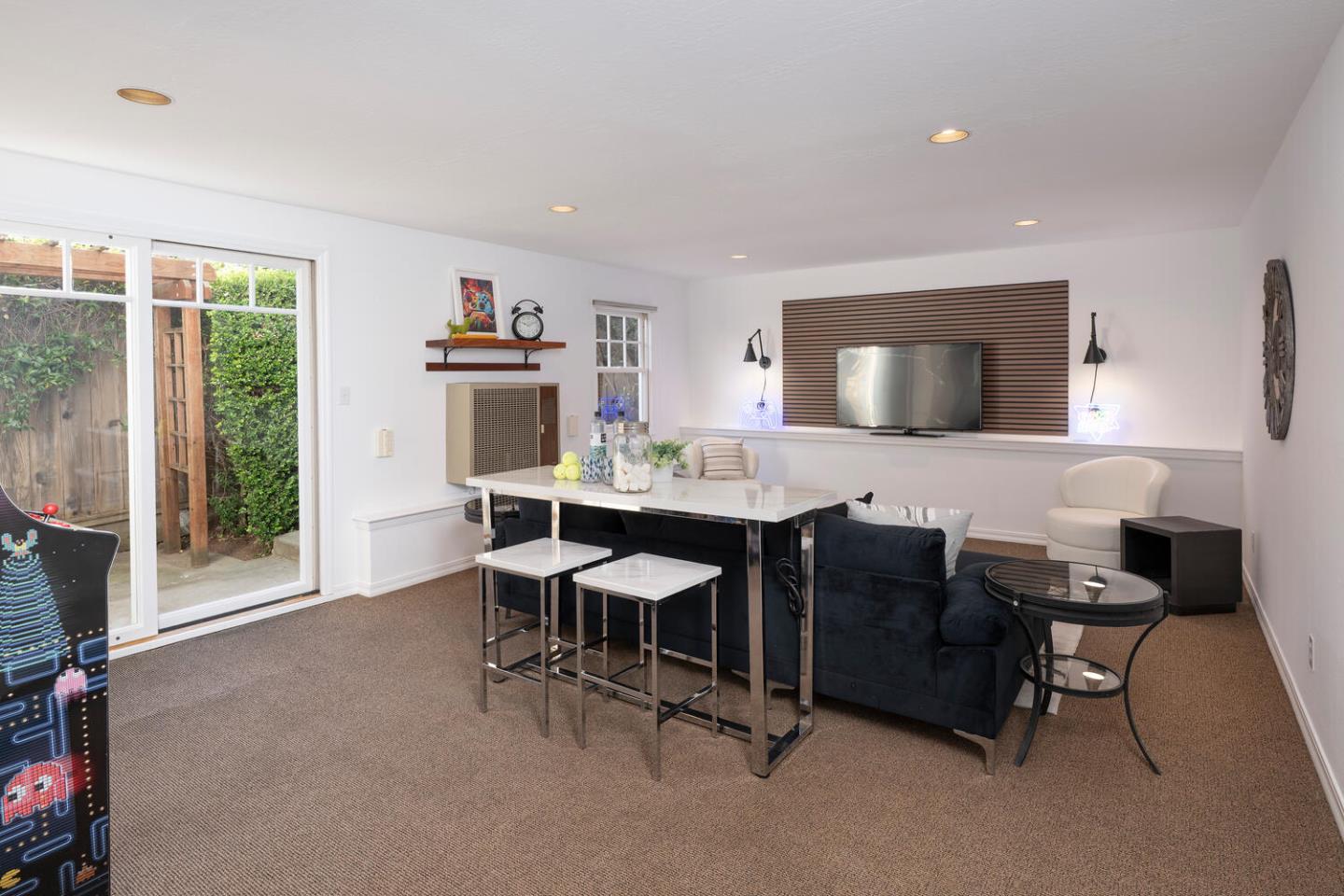 Detail Gallery Image 28 of 46 For 103 Northam Ave, San Carlos,  CA 94070 - 4 Beds | 4 Baths