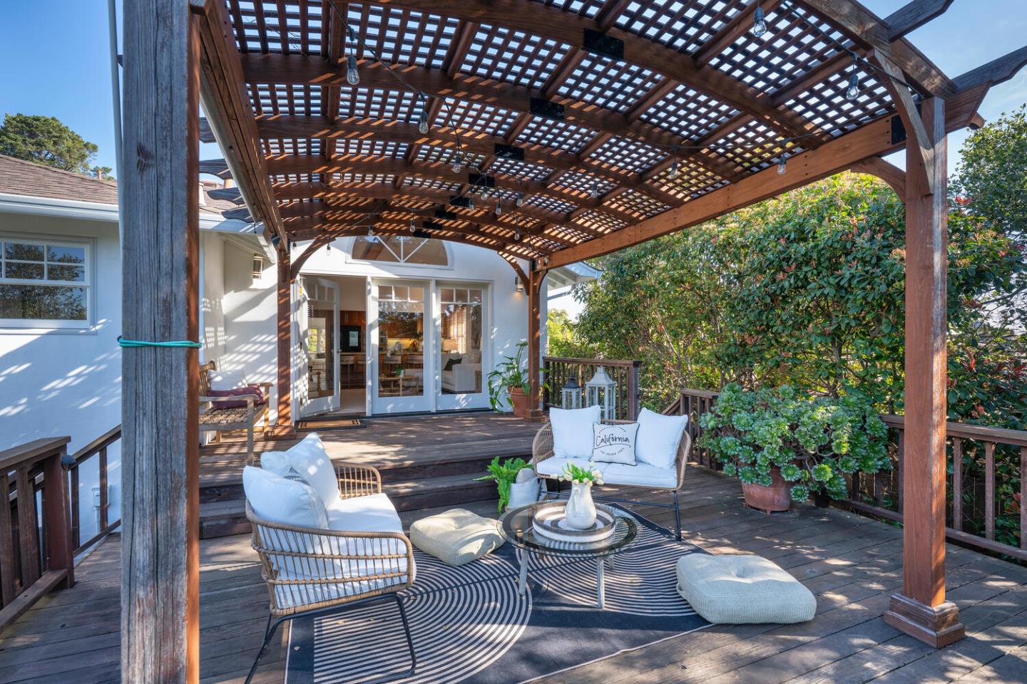 Detail Gallery Image 34 of 46 For 103 Northam Ave, San Carlos,  CA 94070 - 4 Beds | 4 Baths