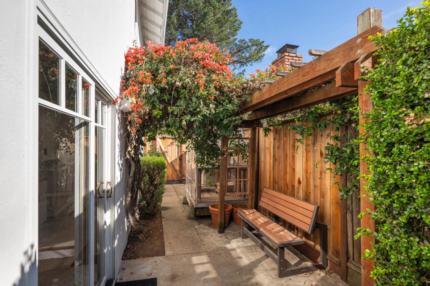 Detail Gallery Image 42 of 46 For 103 Northam Ave, San Carlos,  CA 94070 - 4 Beds | 4 Baths