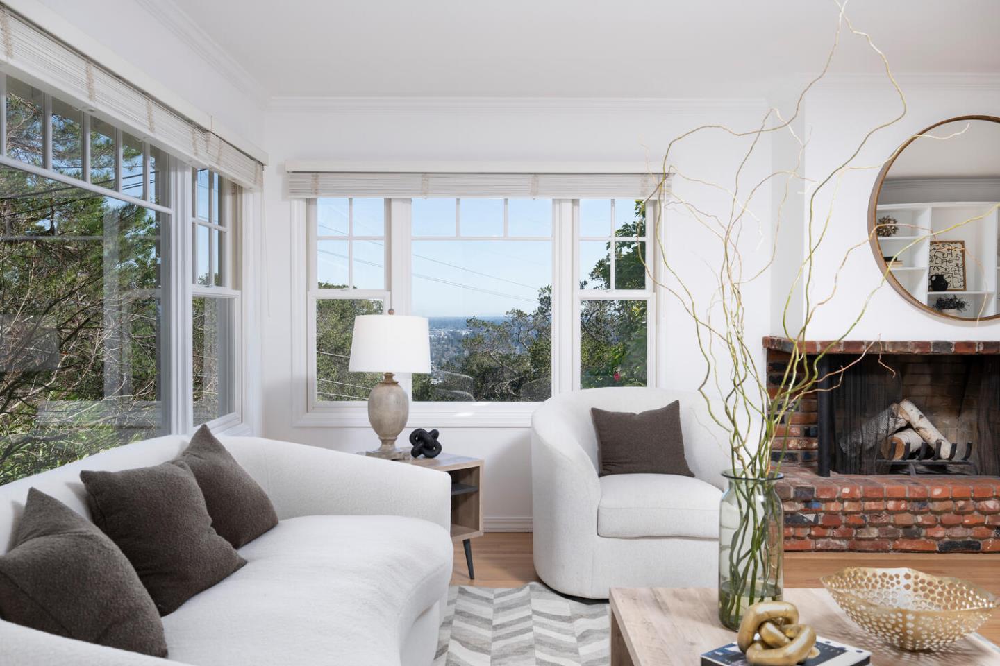 Detail Gallery Image 8 of 46 For 103 Northam Ave, San Carlos,  CA 94070 - 4 Beds | 4 Baths