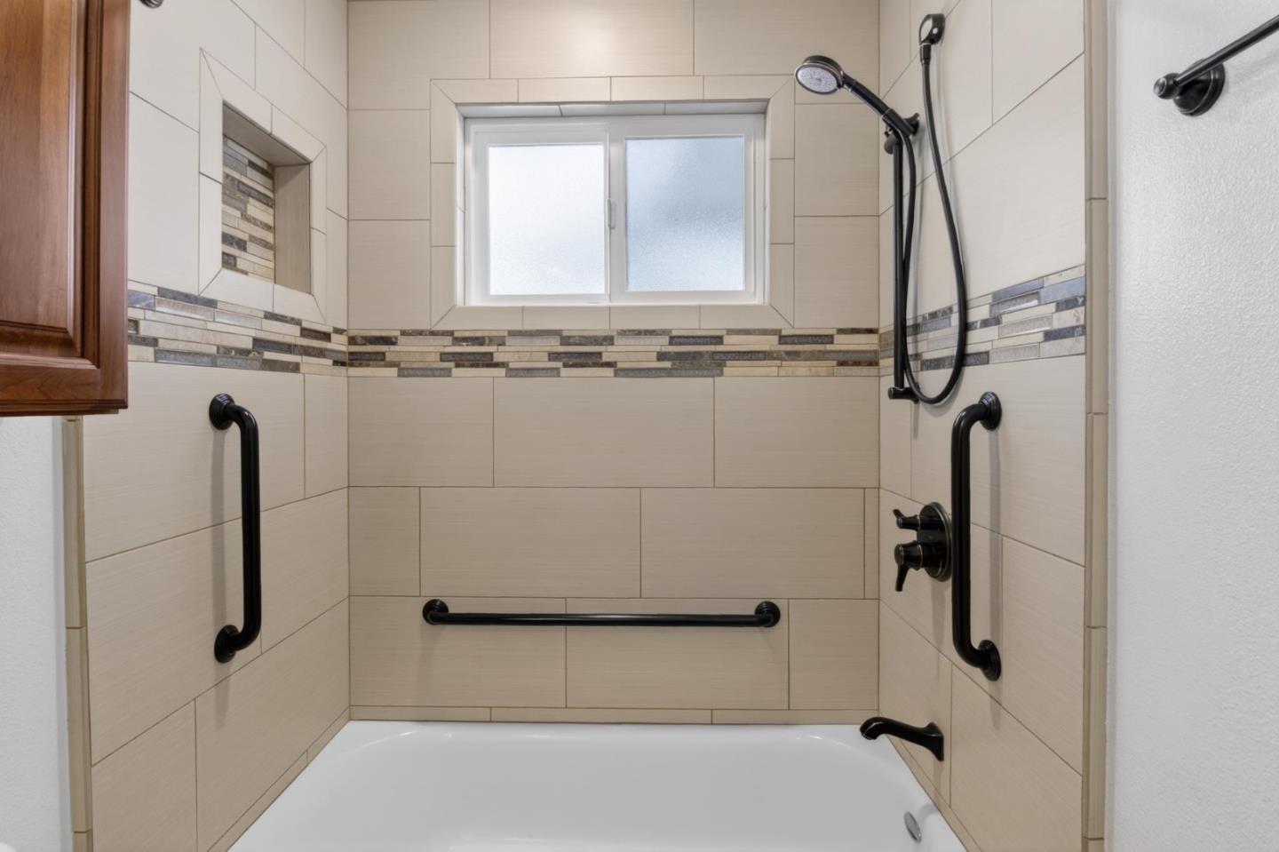 Detail Gallery Image 41 of 41 For 9570 S Century Oak Rd, Prunedale,  CA 93907 - 3 Beds | 2 Baths