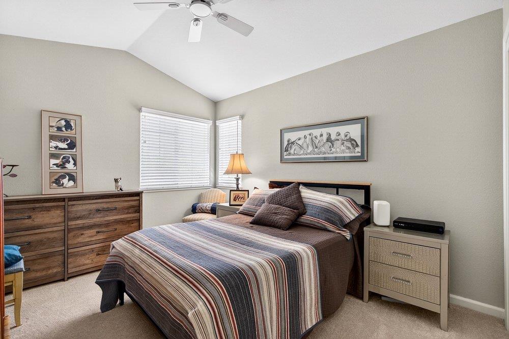 Detail Gallery Image 20 of 42 For 233 Montclair Ln, Salinas,  CA 93906 - 3 Beds | 2/1 Baths