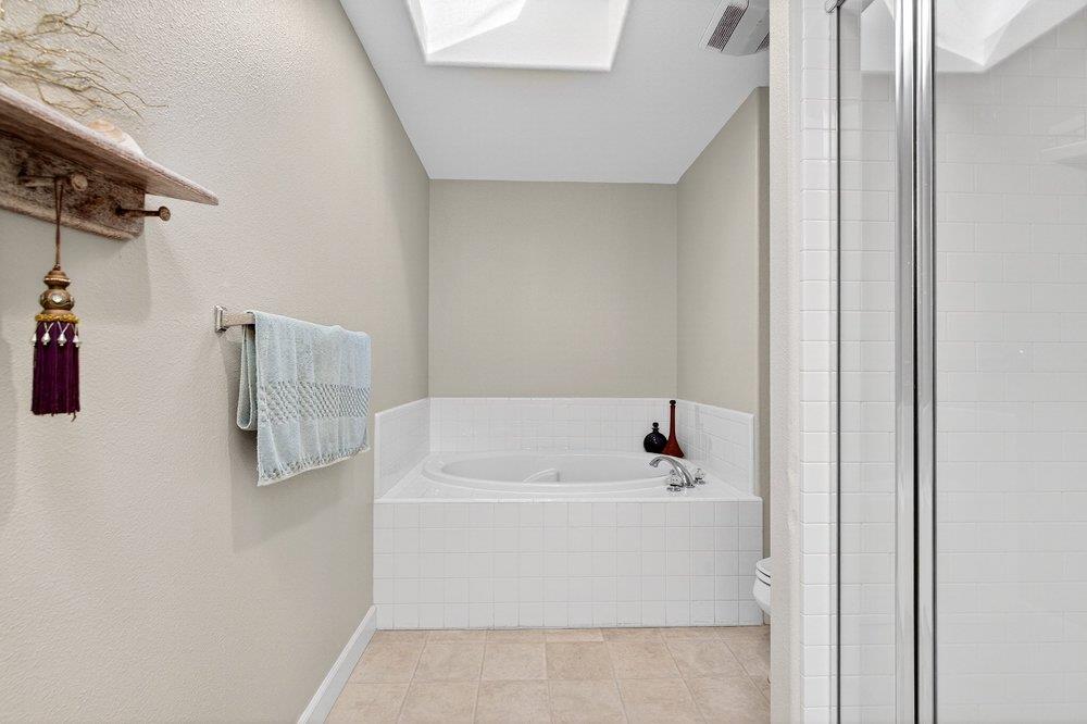Detail Gallery Image 25 of 42 For 233 Montclair Ln, Salinas,  CA 93906 - 3 Beds | 2/1 Baths