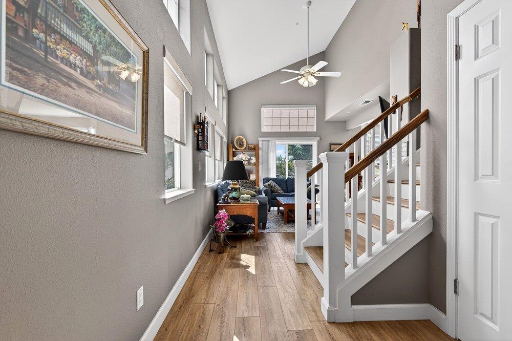 Detail Gallery Image 4 of 42 For 233 Montclair Ln, Salinas,  CA 93906 - 3 Beds | 2/1 Baths