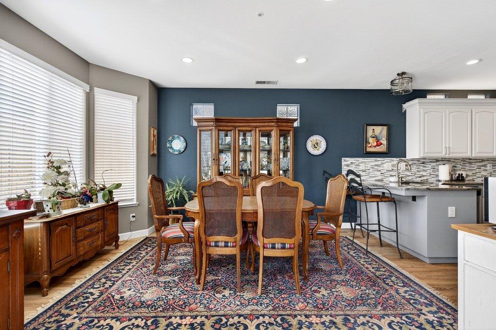 Detail Gallery Image 9 of 42 For 233 Montclair Ln, Salinas,  CA 93906 - 3 Beds | 2/1 Baths