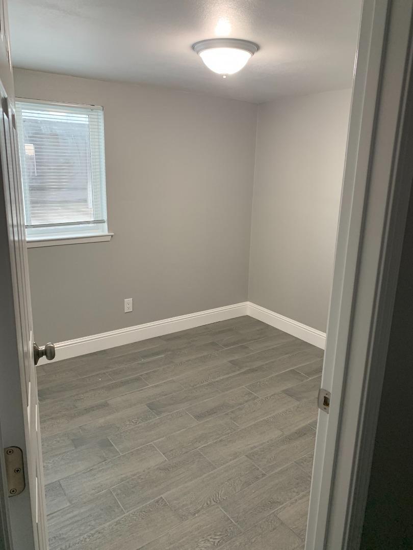 Detail Gallery Image 12 of 15 For 116 Pine St, Redwood City,  CA 94063 - – Beds | – Baths