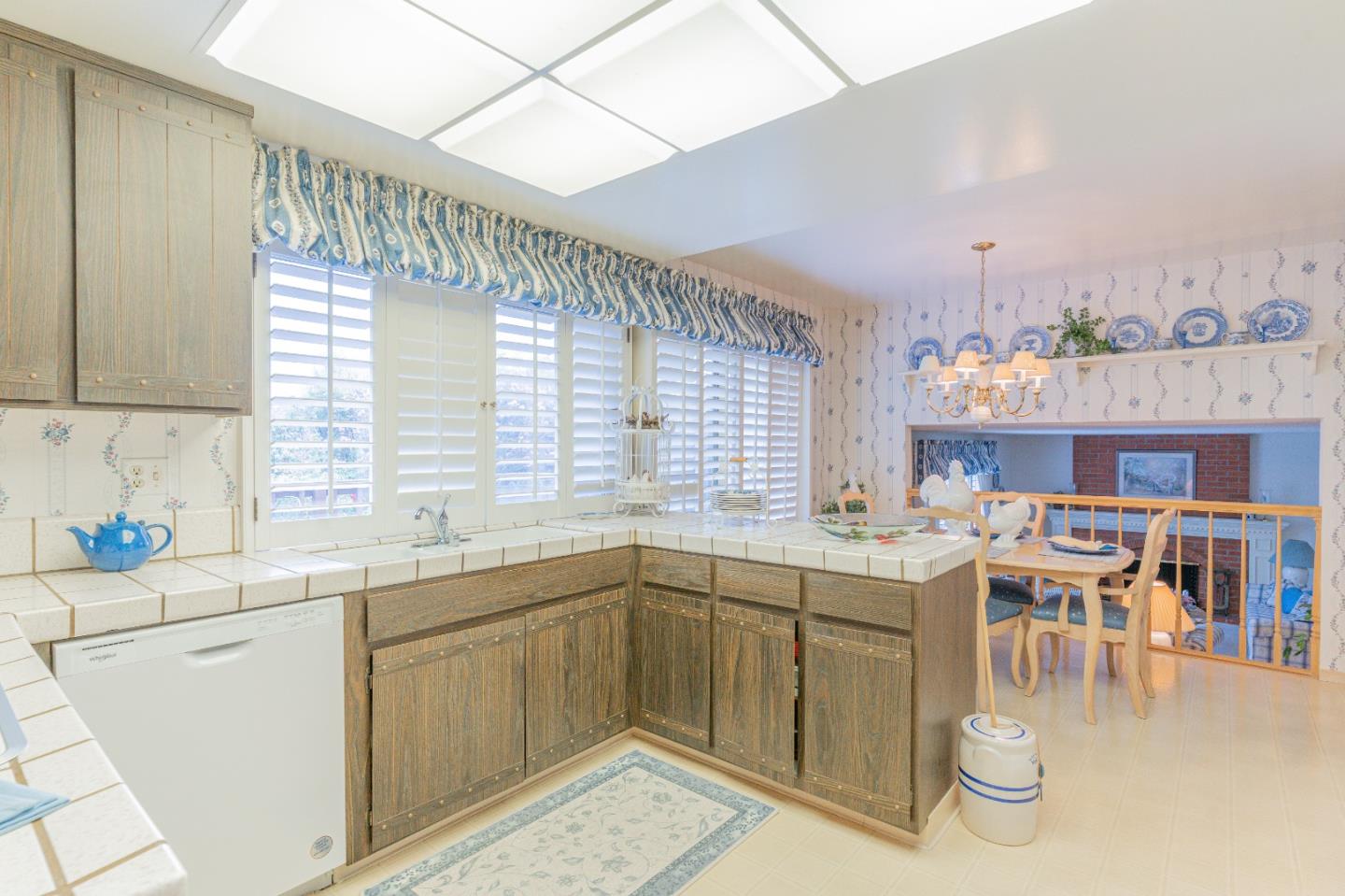 Detail Gallery Image 12 of 52 For 5016 Las Cruces Ct, San Jose,  CA 95118 - 4 Beds | 2/1 Baths