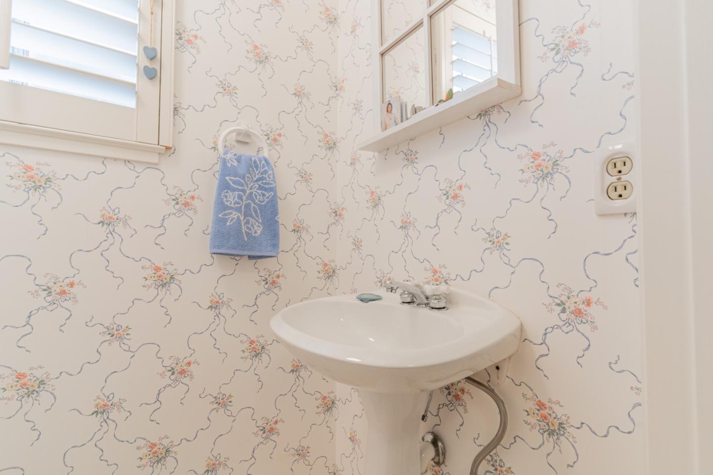 Detail Gallery Image 23 of 52 For 5016 Las Cruces Ct, San Jose,  CA 95118 - 4 Beds | 2/1 Baths