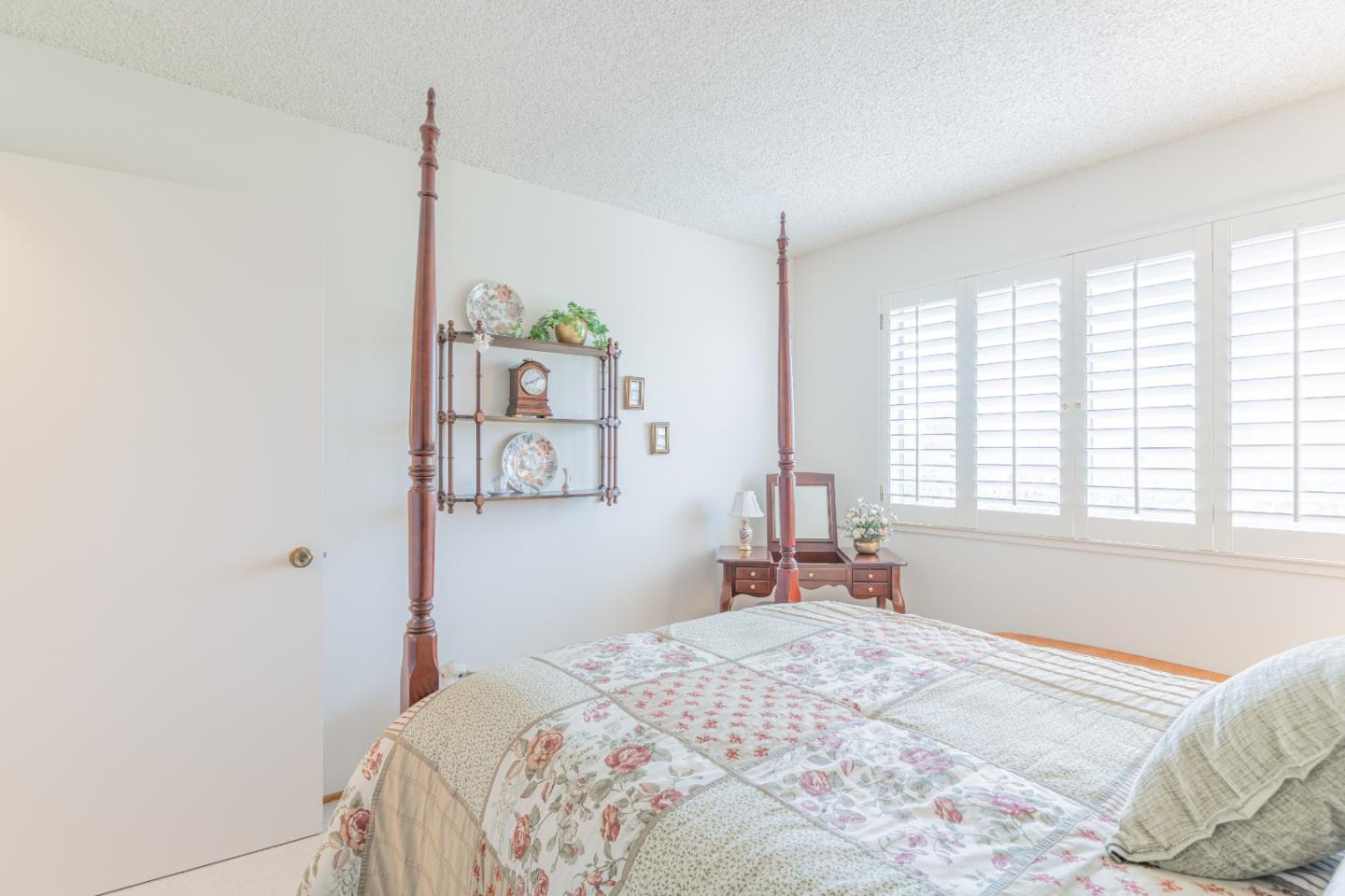 Detail Gallery Image 32 of 52 For 5016 Las Cruces Ct, San Jose,  CA 95118 - 4 Beds | 2/1 Baths