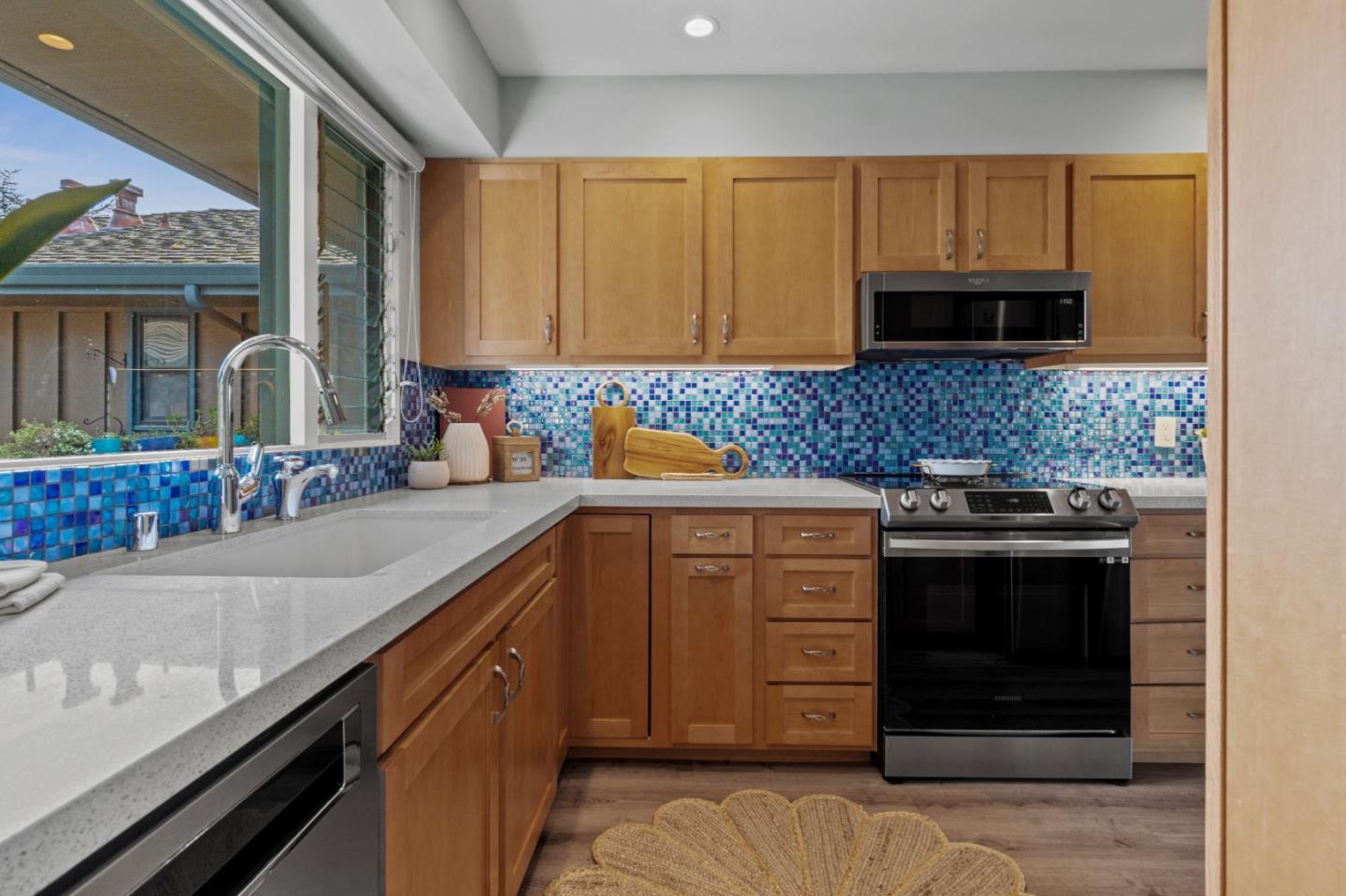 Detail Gallery Image 5 of 62 For 32 Del Mesa Carmel, Carmel,  CA 93923 - 2 Beds | 2 Baths