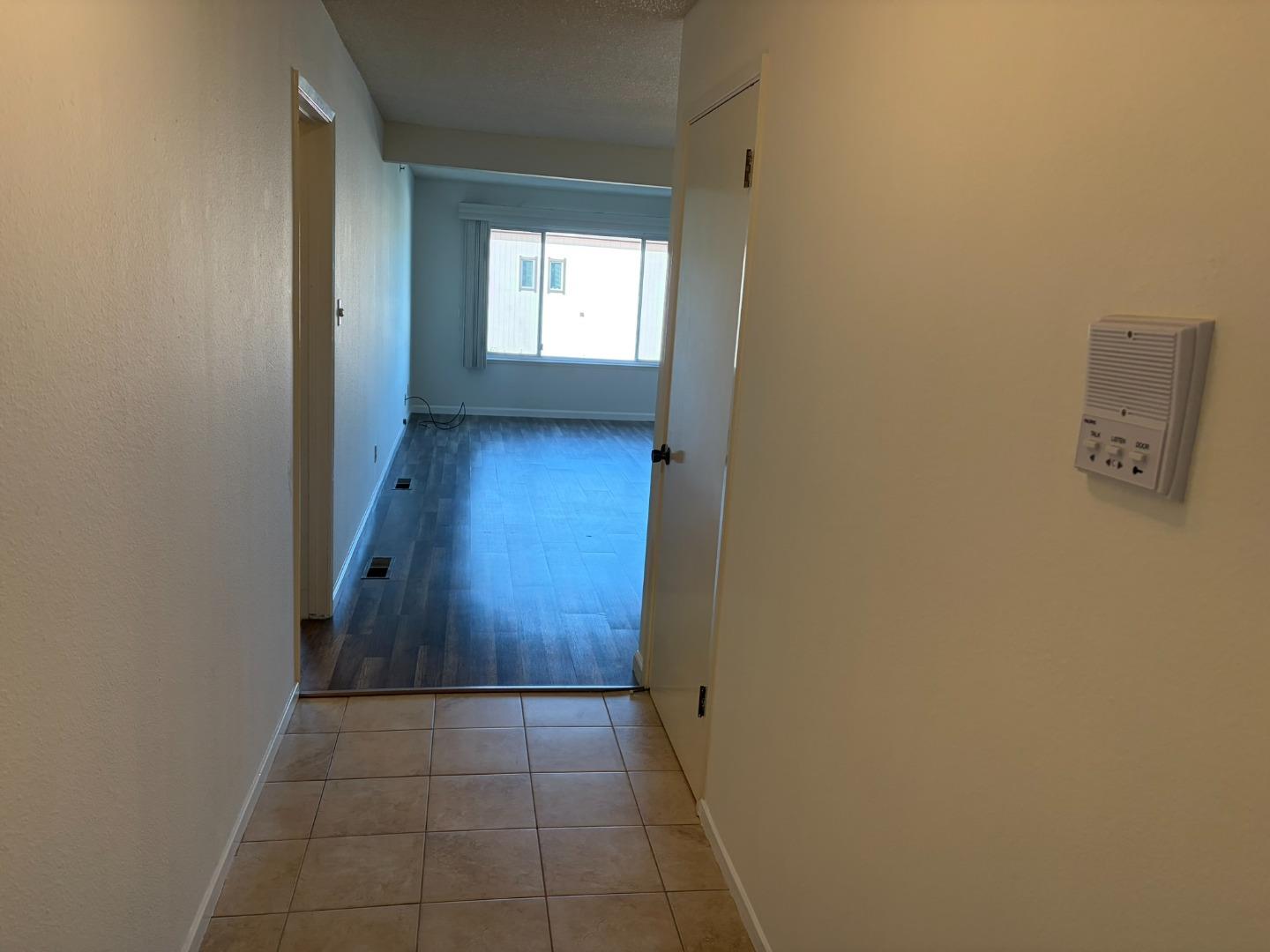 Detail Gallery Image 11 of 15 For 2419 Greendale Dr, South San Francisco,  CA 94080 - 2 Beds | 1 Baths