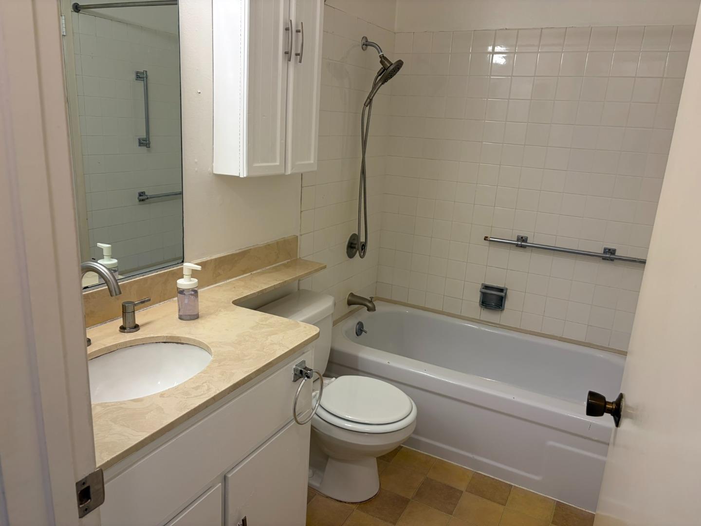 Detail Gallery Image 12 of 15 For 2419 Greendale Dr, South San Francisco,  CA 94080 - 2 Beds | 1 Baths