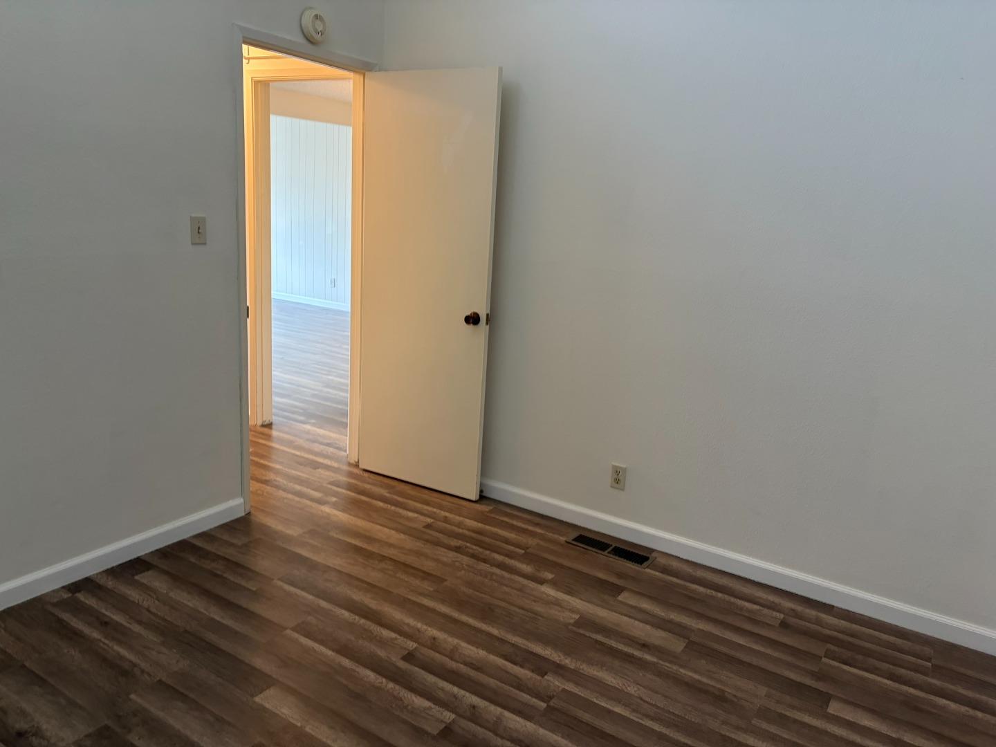 Detail Gallery Image 9 of 15 For 2419 Greendale Dr, South San Francisco,  CA 94080 - 2 Beds | 1 Baths