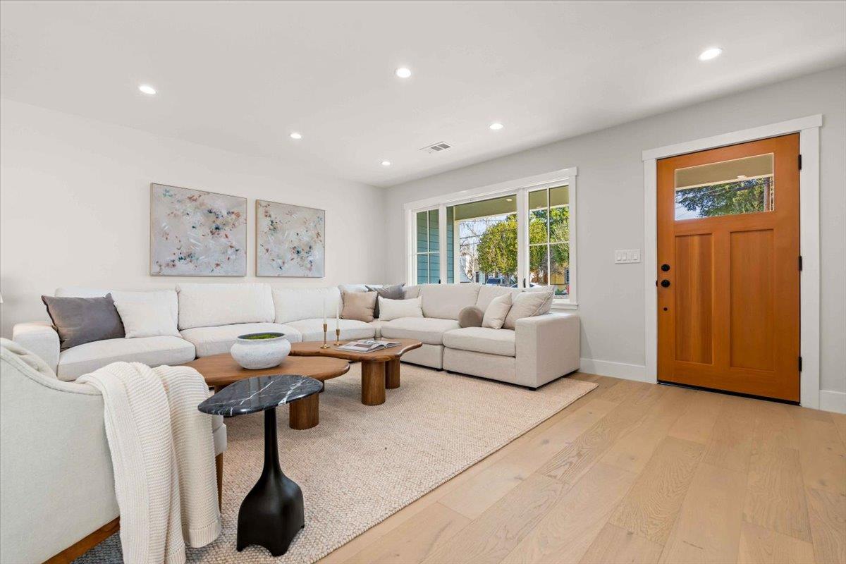 Detail Gallery Image 10 of 52 For 543 Minnesota Ave, San Jose,  CA 95125 - 6 Beds | 4/1 Baths