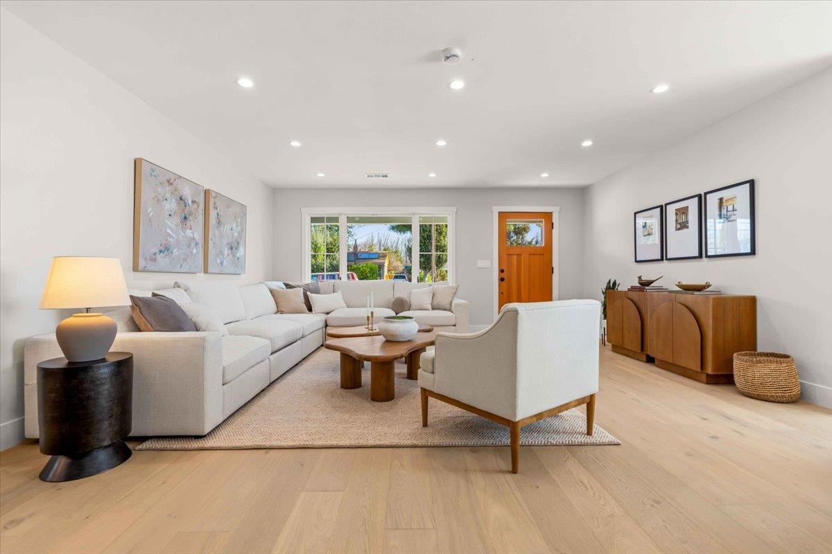 Detail Gallery Image 11 of 52 For 543 Minnesota Ave, San Jose,  CA 95125 - 6 Beds | 4/1 Baths