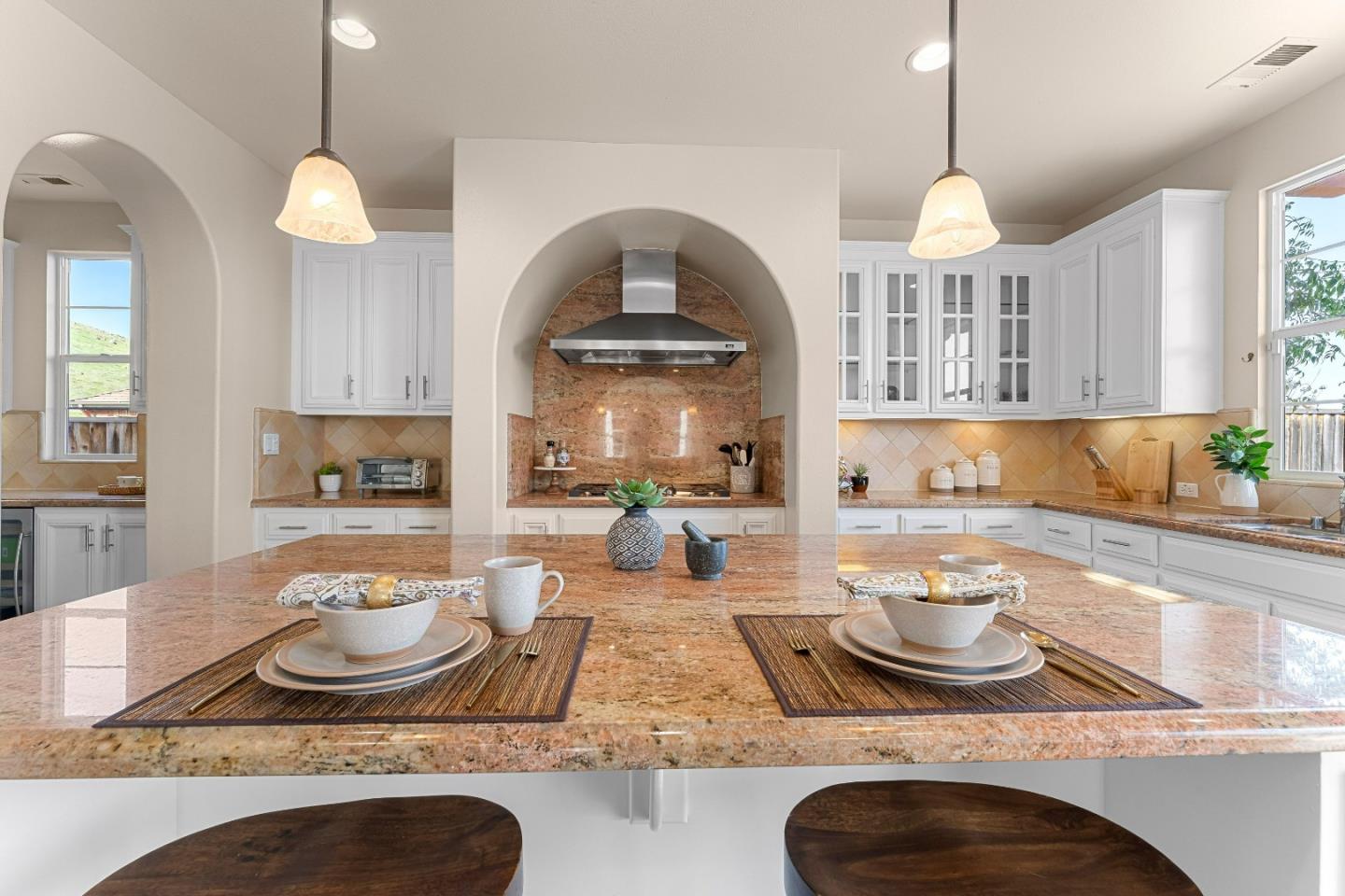 Detail Gallery Image 19 of 59 For 1190 Olympic Ct, Gilroy,  CA 95020 - 5 Beds | 3/1 Baths