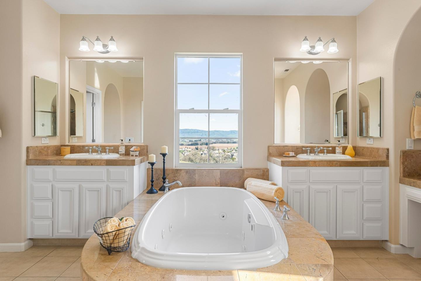 Detail Gallery Image 41 of 59 For 1190 Olympic Ct, Gilroy,  CA 95020 - 5 Beds | 3/1 Baths